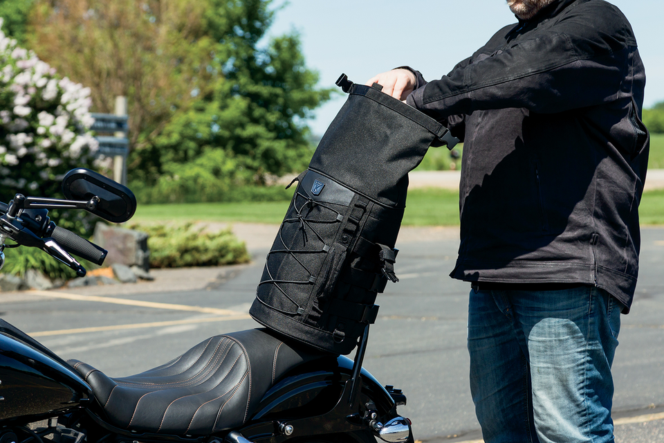 Momentum Deadbeat Duffle