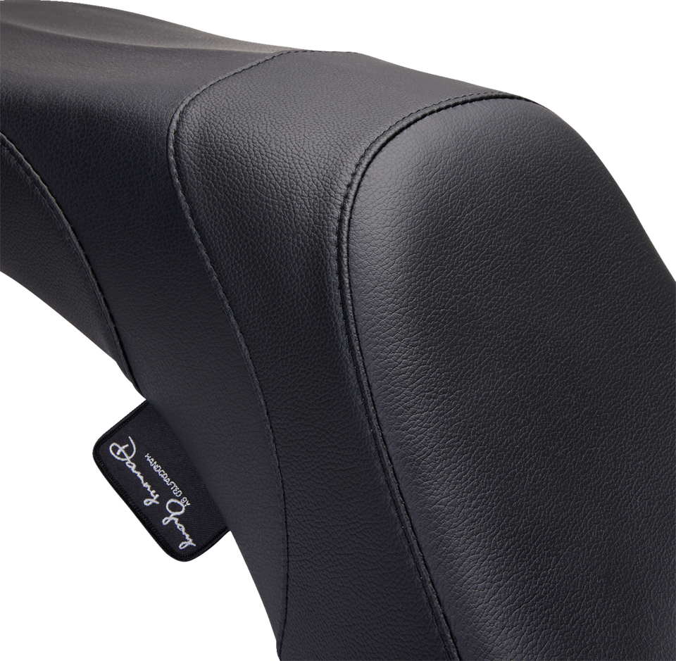 Weekday™ 2-Up Seat - XL - Smooth - FXS/FLS 11-17 - Lutzka's Garage