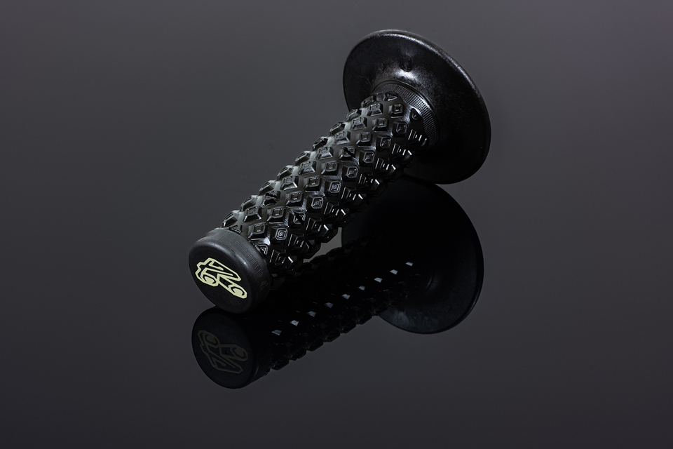 MX R-Works Dual Grips - Comfort - Ultratacky