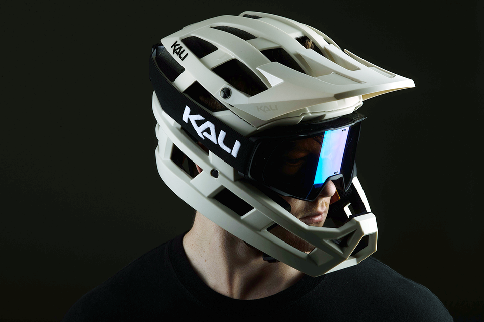 Invader 2.0 Helmet - Matte Khaki - L-2XL