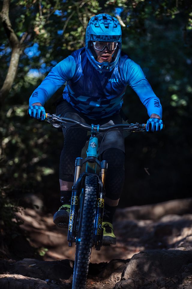 DH Invader Helmet - LTD Glitch - Matte Navy/Cyan - XS-M