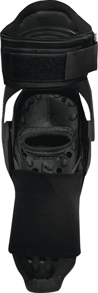 Sentinel LTD Knee Guards - Black - 2XL/3XL - Lutzka's Garage