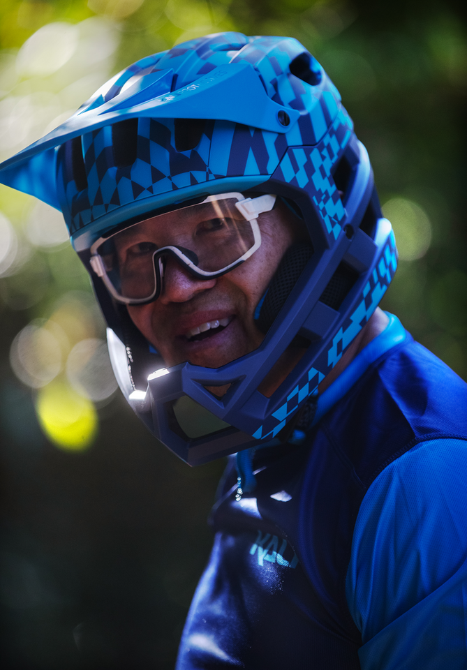 DH Invader Helmet - LTD Glitch - Matte Navy/Cyan - L-2XL