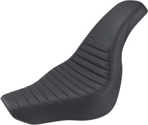 Profiler Seat - Tuck and Roll - Softail