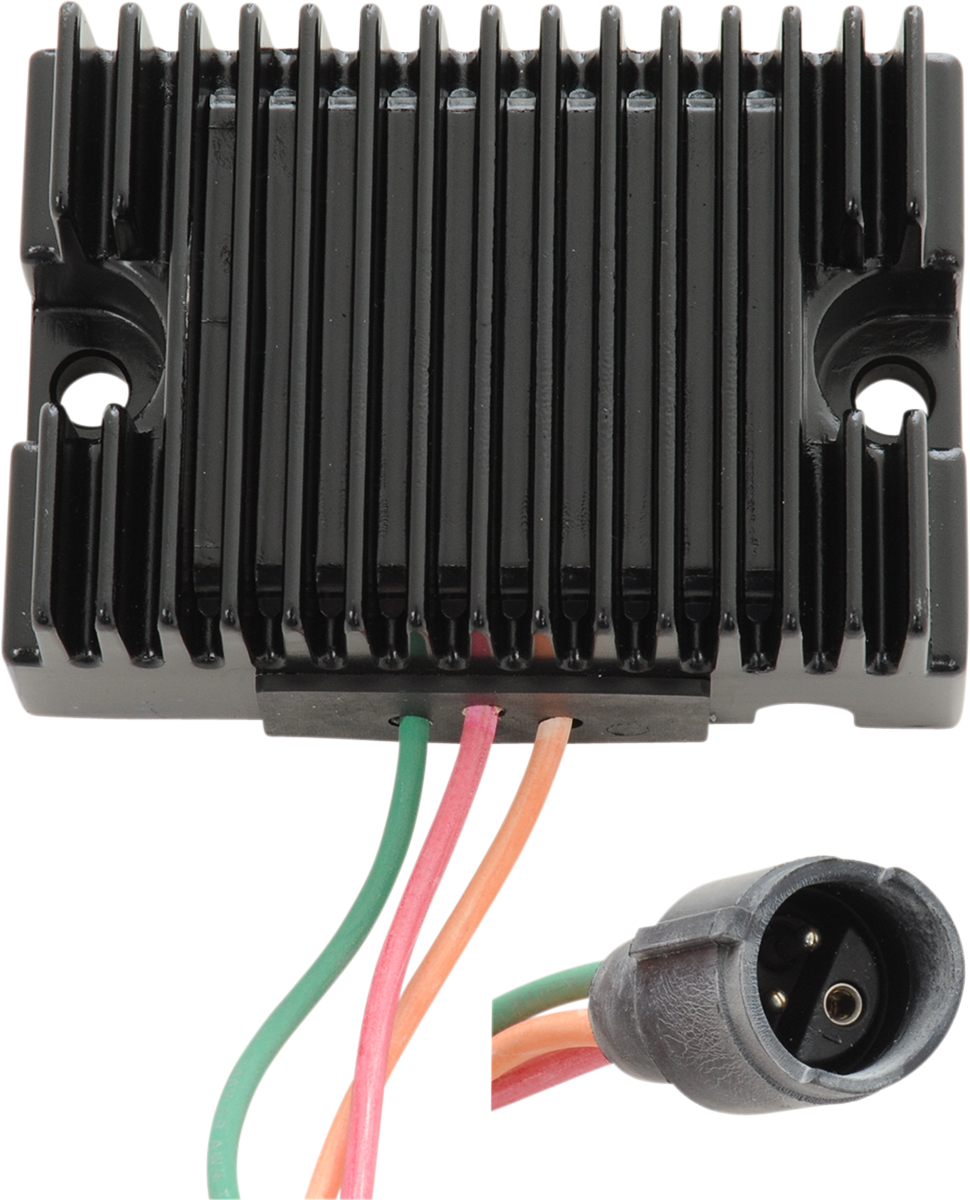 Regulator - XL 82-84 - Black - Lutzka's Garage