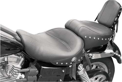 Wide Studded Seat - FXDWG 96-03
