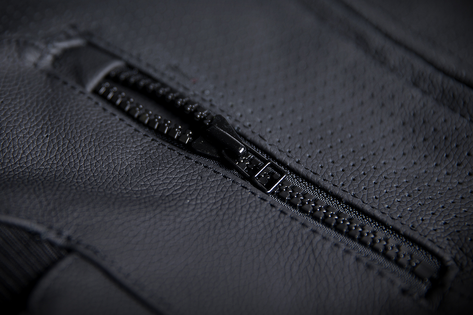 Regulator™ D30® Stripped Vest - Black - L/XL - Lutzka's Garage