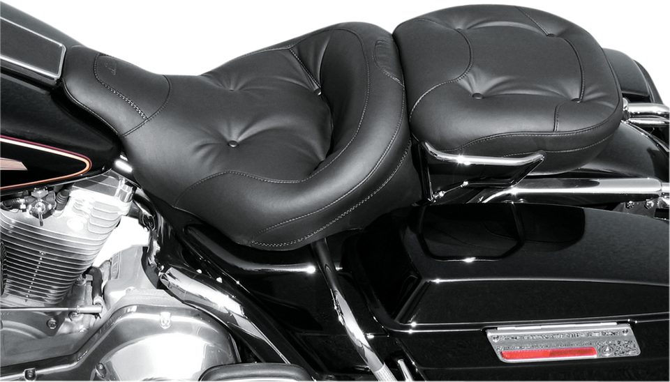 Regal Wide Touring Seat - FLH/FLT 97-07