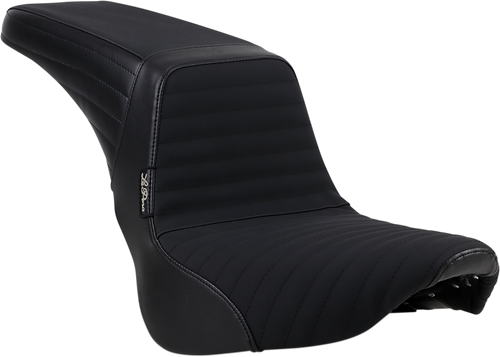 Kickflip Seat - Pleated Grip - Softail 18+