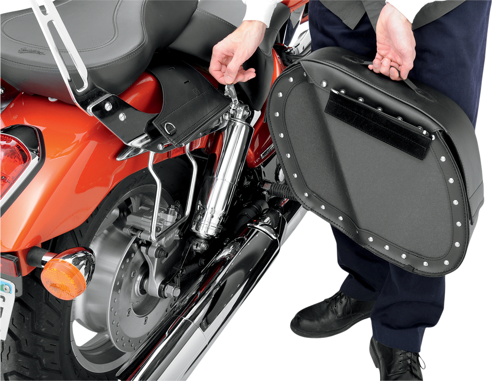 Cruisn™ Saddlebags - Shock Cut-Out