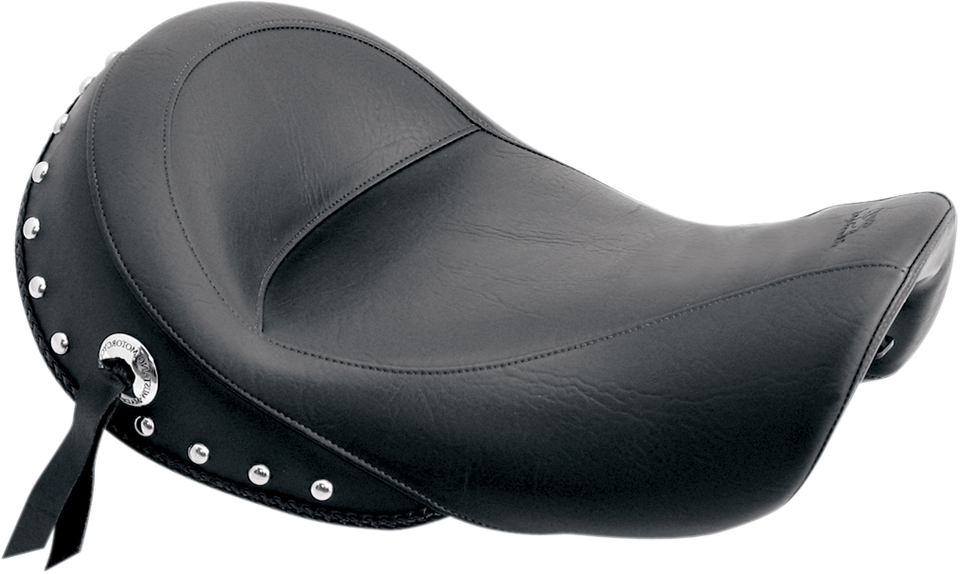 Solo Studded Seat - FXD 06-17