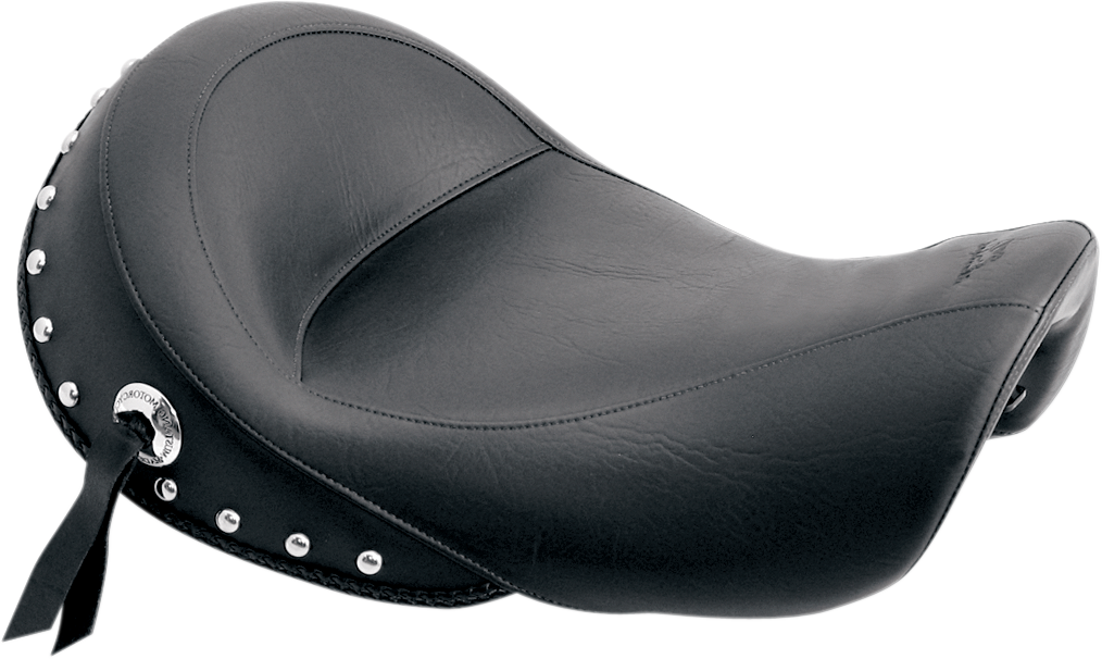 Solo Studded Seat - FXD 06-17
