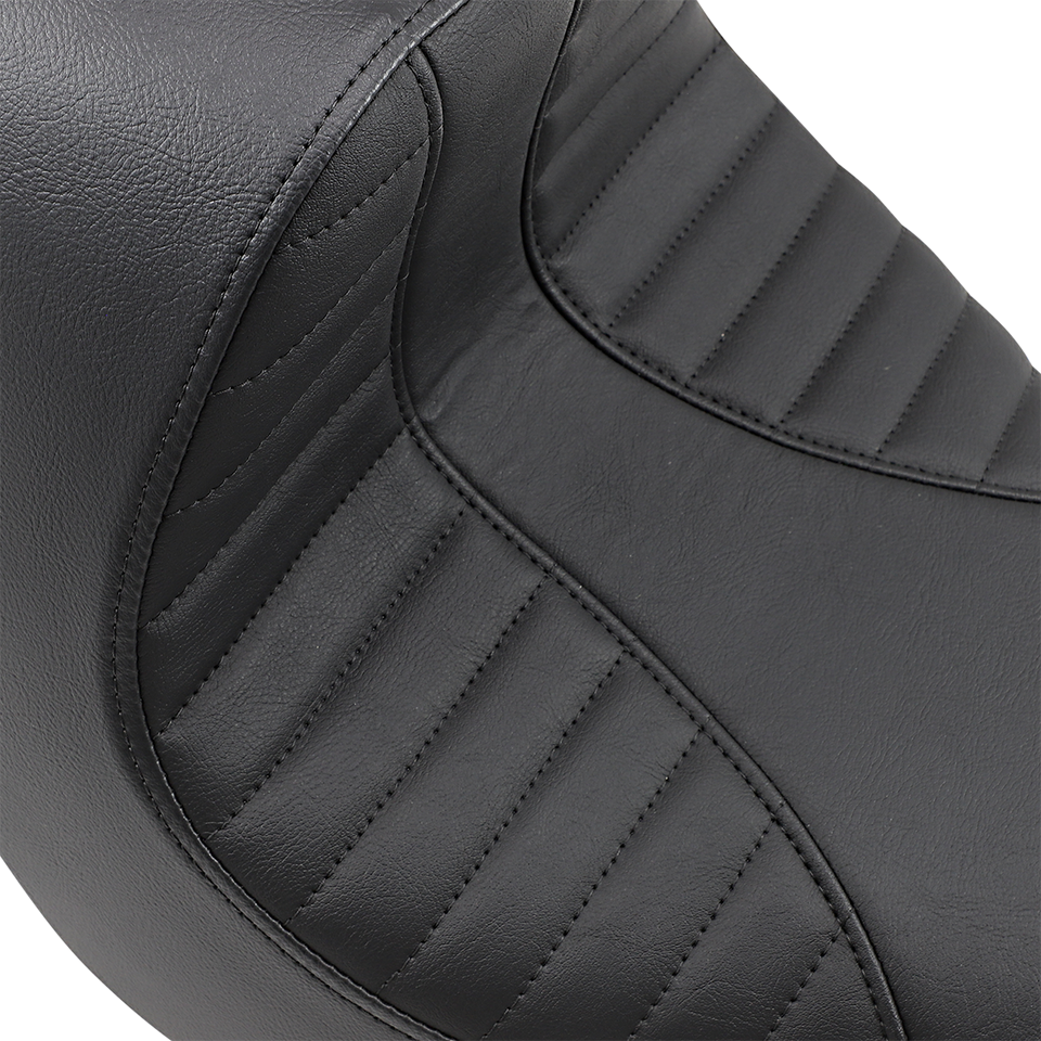 EZ-Solo Seat - Scorpion Stitch - Vinyl - FXBR/S 18-22